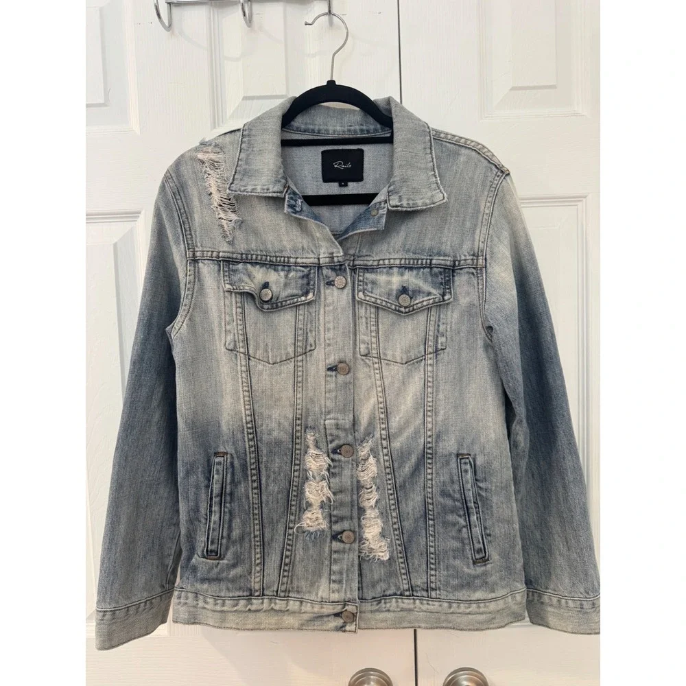 Rails Knox Distressed Denim Jacket Medium Light Wash 100% cotton Jacket Small